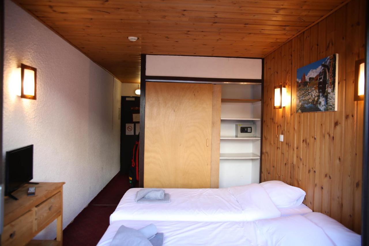 Hotel Le Cairn Les Deux Alpes Exteriör bild